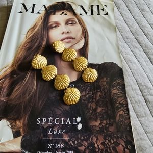 SOLD!!! Zara shell shaped drop Earrings